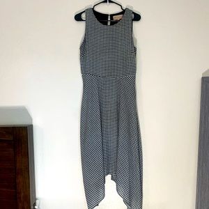 Light and flowy midi dress.